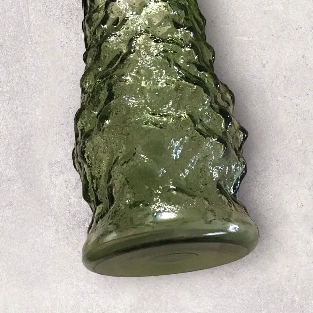 Vintage E.0. Brody CO. AVOCADO GREEN CRINKLE GLASS 8.5
